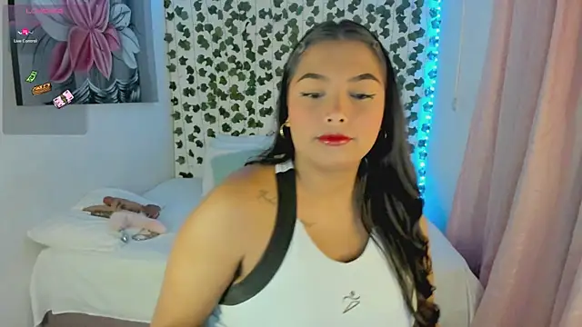 daren paulina online show from September 2025 03:28:01 AM