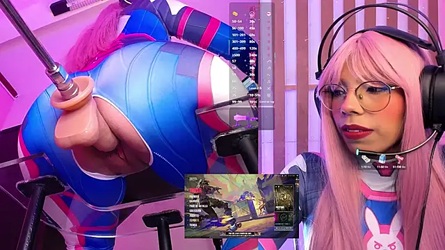 Snapshot of LunaAridi chatting on October 2025 09:44:02 PM LunaAridi online show from October 2025 09:44:02 PM