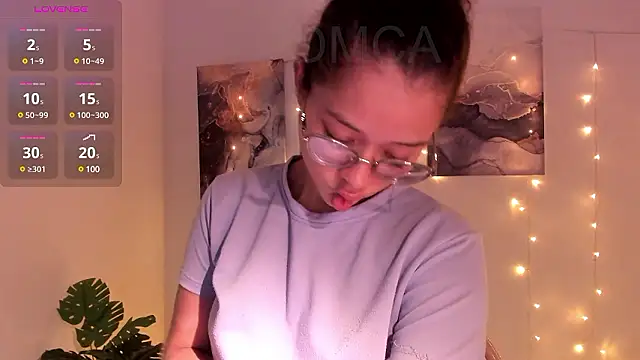   excitease online show from December 2024 08:00:02 PM