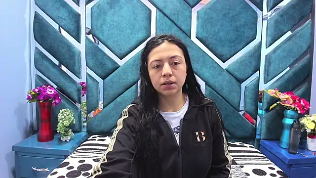 slut anal  online show from January 2025 01:13:01 PM