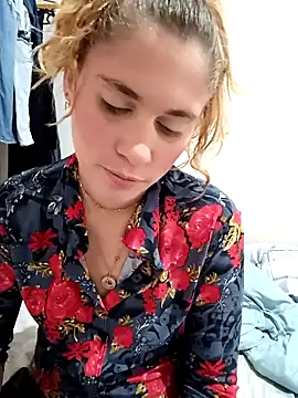 Scarlett-Leh online show from January 2025 05:27:01 PM