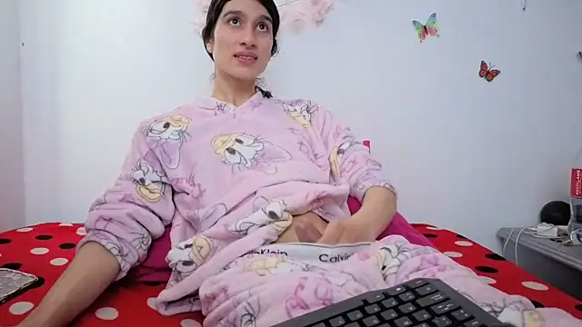 Safiro Queen online show from December 2025 02:35:01 PM