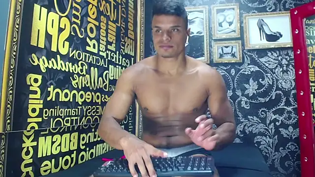 Snapshot of Derek_Lustfordx chatting on September 2025 11:21:01 AM Derek Lustfordx online show from September 2025 11:21:01 AM