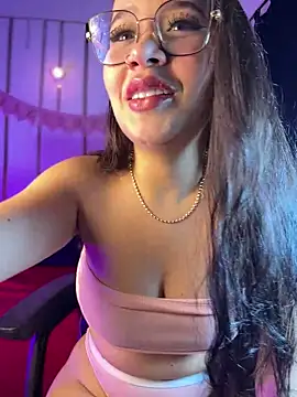 Snapshot of LylaLee111 chatting on December 2024 01:14:01 PM LylaLee111 online show from December 2024 01:14:01 PM