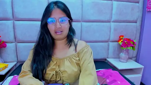 Miaa Smiith  online show from March 2025 03:10:02 AM