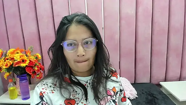 Miaa Smiith  online show from October 2025 03:14:01 AM