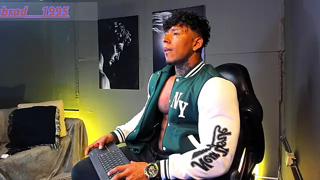 bradley smith online show from February 2026 04:41:02 AM