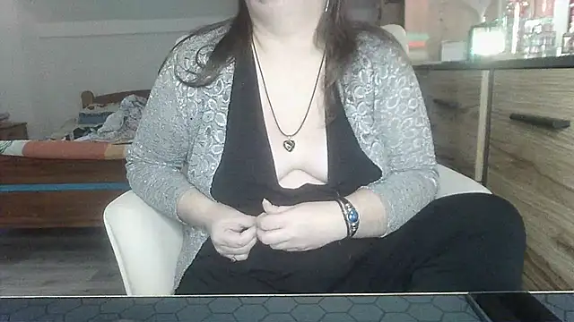 ReifeVenna online show from February 2025 04:04:01 PM