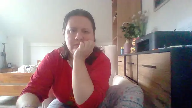 Snapshot of ReifeVenna chatting on October 2025 07:18:02 AM ReifeVenna online show from October 2025 07:18:02 AM