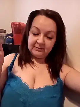 LoraCougar online show from February 2025 11:58:01 AM