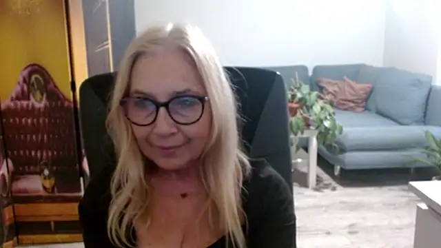 sofia xkiss online show from November 2025 02:50:02 PM