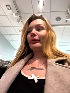 justmila online show from December 2025 12:14:02 PM