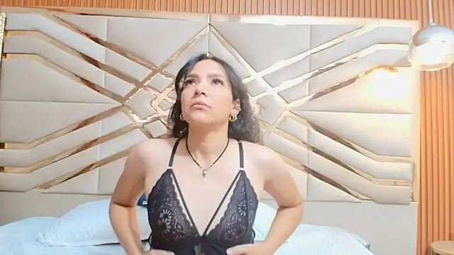 Snapshot of Sluttyandmature chatting on February 2025 12:44:02 PM Sluttyandmature online show from February 2025 12:44:02 PM