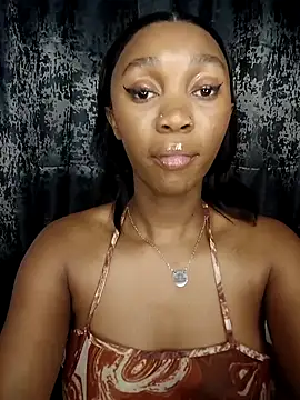 Shria107 online show from November 2025 10:41:02 PM