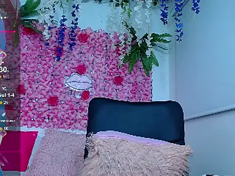 BLONDE SEXYHOT online show from March 2025 05:33:02 AM