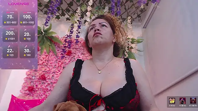 BLONDE SEXYHOT online show from February 2026 10:00:01 AM