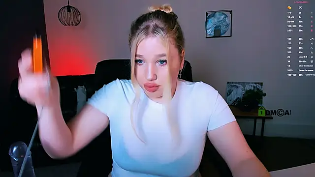 Snapshot of juli_kisss chatting on January 2025 08:01:01 PM juli kisss online show from January 2025 08:01:01 PM