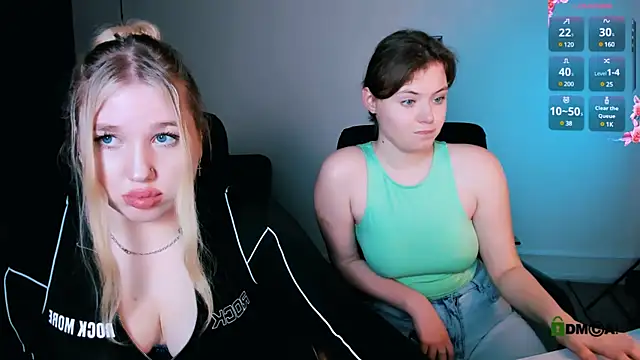 Snapshot of juli_kisss chatting on January 2025 03:13:01 AM juli kisss online show from January 2025 03:13:01 AM