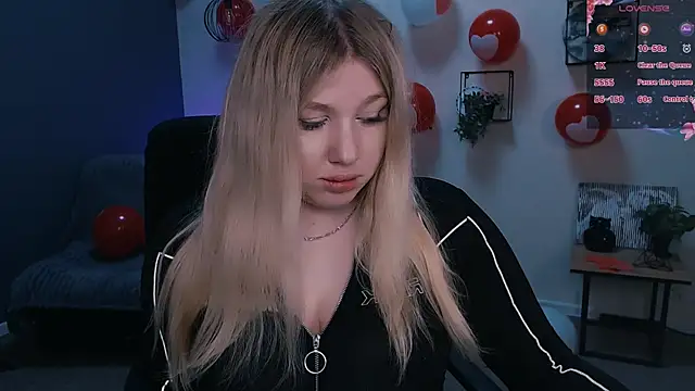 Snapshot of juli_kisss chatting on February 2025 12:37:01 PM juli kisss online show from February 2025 12:37:01 PM