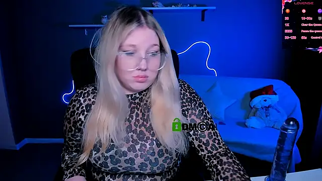 Snapshot of juli_kisss chatting on March 2025 04:09:02 PM juli kisss online show from March 2025 04:09:02 PM