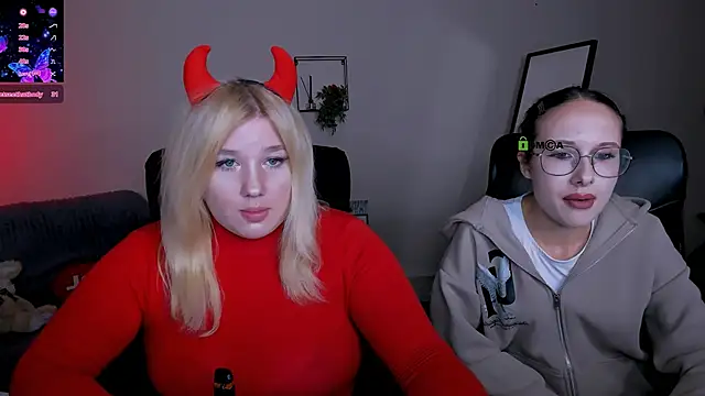 Snapshot of juli_kisss chatting on September 2025 07:25:01 PM juli kisss online show from September 2025 07:25:01 PM