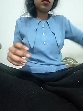 catreena online show from December 2025 07:41:02 PM