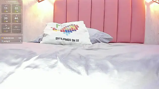 Snapshot of MAILYLOVE1 chatting on February 2025 03:53:01 PM MAILYLOVE1 online show from February 2025 03:53:01 PM