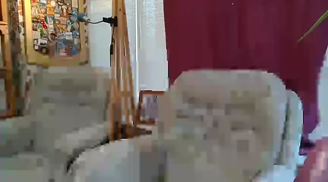 Snapshot of curvyisabella90 chatting on December 2024 03:04:01 PM curvyisabella90 online show from December 2024 03:04:01 PM