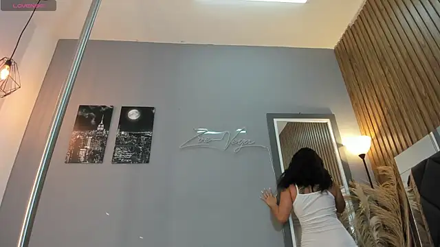 abril ricci online show from February 2025 03:11:01 AM