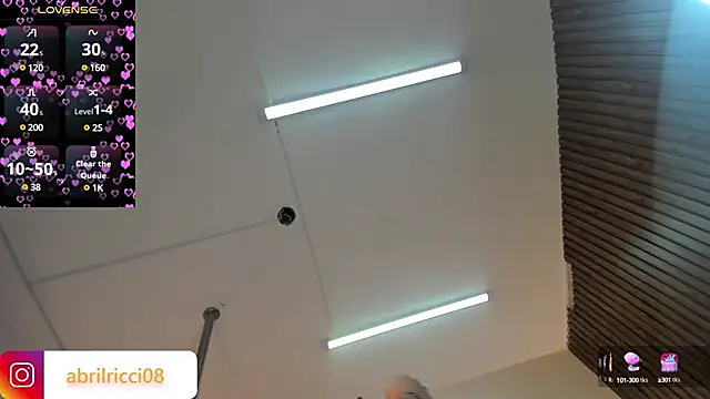 abril ricci online show from February 2025 03:23:01 AM
