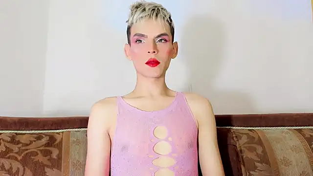 Snapshot of TatiGil chatting on October 2025 02:21:02 AM TatiGil online show from October 2025 02:21:02 AM