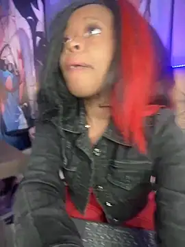 Thyana LS online show from January 2025 01:01:01 PM