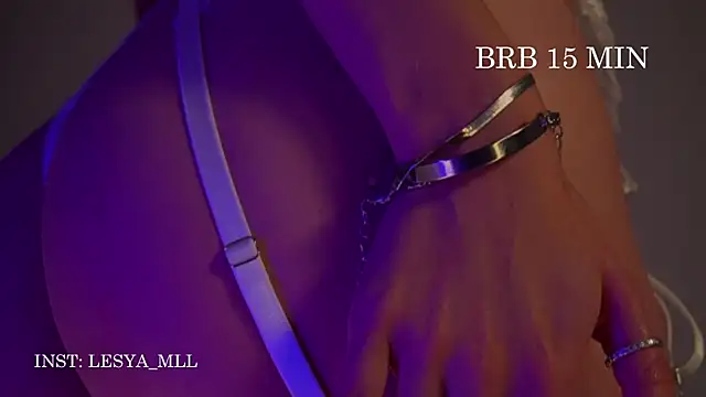 wowmolly online show from March 2025 04:45:01 PM