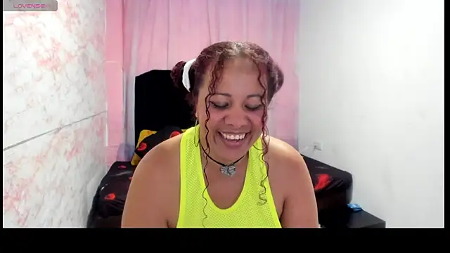 Snapshot of Brunette_sasha chatting on April 2026 01:41:02 PM Brunette sasha online show from April 2026 01:41:02 PM
