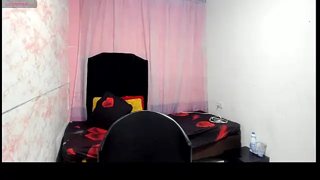 Snapshot of Brunette_sasha chatting on May 2026 01:14:02 AM Brunette sasha online show from May 2026 01:14:02 AM