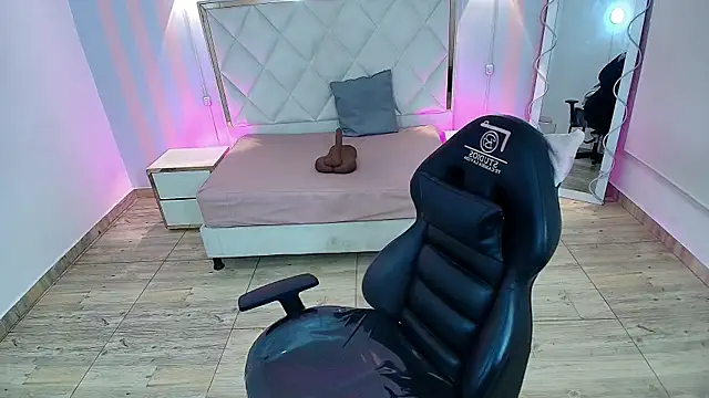 Brendda tay online show from September 2025 03:06:02 AM