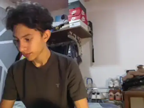 Snapshot of ferchitibellako chatting on December 2024 05:15:01 AM ferchitibellako online show from December 2024 05:15:01 AM