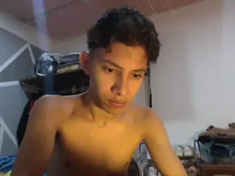 Snapshot of ferchitibellako chatting on December 2024 10:23:01 PM ferchitibellako online show from December 2024 10:23:01 PM