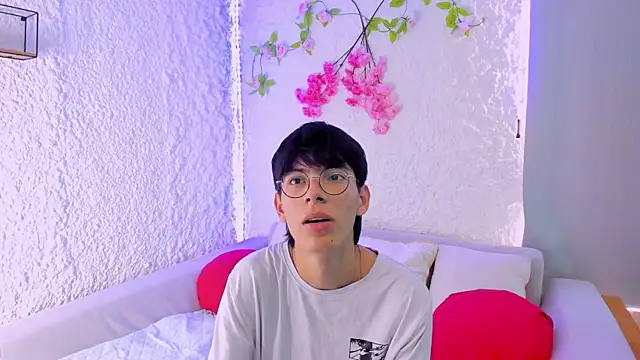 Snapshot of alexandersawyer chatting on October 2025 09:56:01 PM alexandersawyer online show from October 2025 09:56:01 PM