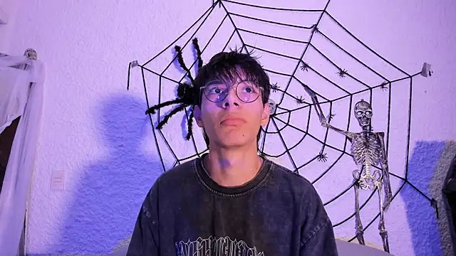 Snapshot of alexandersawyer chatting on October 2025 10:31:01 PM alexandersawyer online show from October 2025 10:31:01 PM