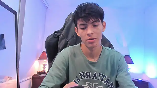 Snapshot of alexandersawyer chatting on November 2025 01:44:02 PM alexandersawyer online show from November 2025 01:44:02 PM