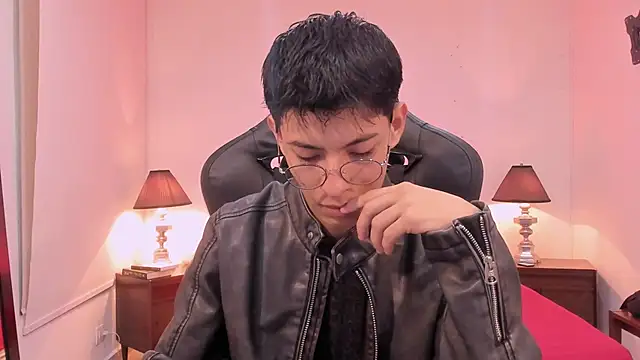 Snapshot of alexandersawyer chatting on November 2025 01:04:02 PM alexandersawyer online show from November 2025 01:04:02 PM