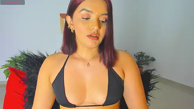 Melanyprada online show from September 2025 11:04:01 PM