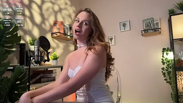 Julie Rhodes online show from December 2024 04:20:01 PM