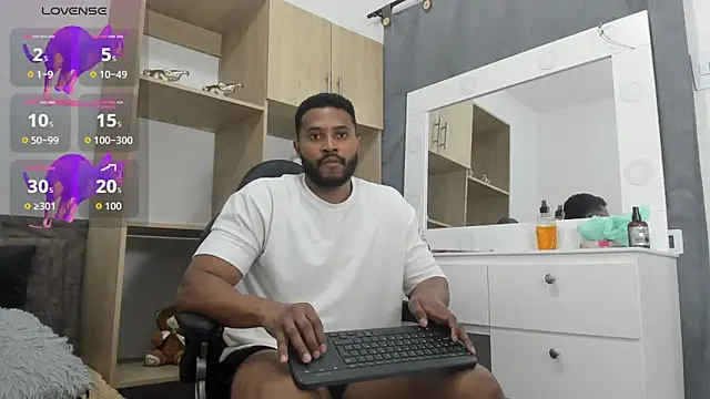 karsonmorris online show from November 2025 08:19:02 PM