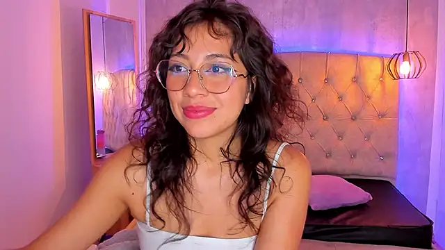 Snapshot of tammy_cute01 chatting on January 2025 12:59:01 AM tammy cute01 online show from January 2025 12:59:01 AM