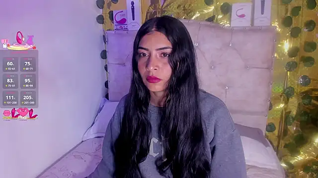 Snapshot of cristalconnorr chatting on May 2026 02:13:01 PM cristalconnorr online show from May 2026 02:13:01 PM