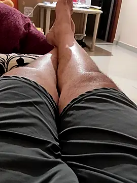 Akhil3290 online show from April 2026 07:04:02 PM