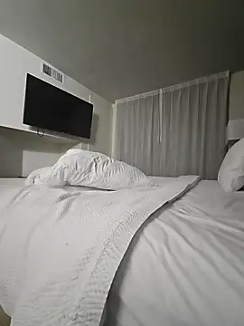 ptut820 online show from April 2026 12:05:02 PM