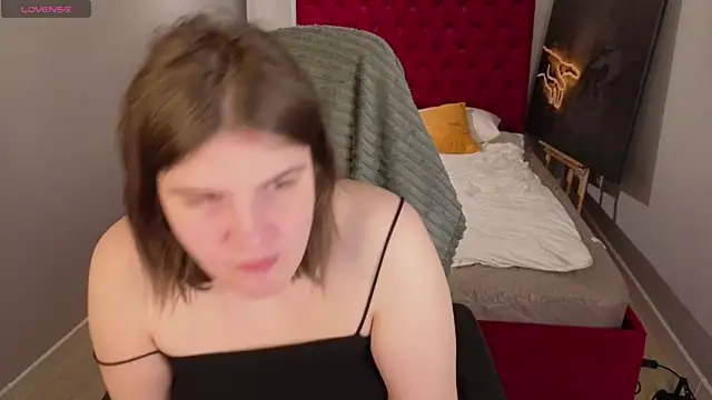 Ruyjin Choi online show from April 2026 10:44:01 AM